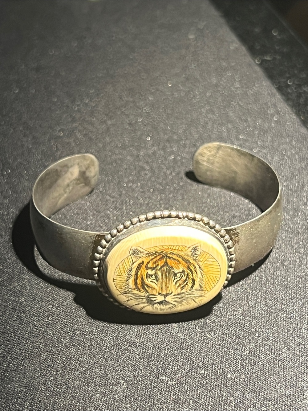 Vintage Sterling Silver Scrimshaw Tiger Carved Bone Cuff Bracelet Signed TT 32g